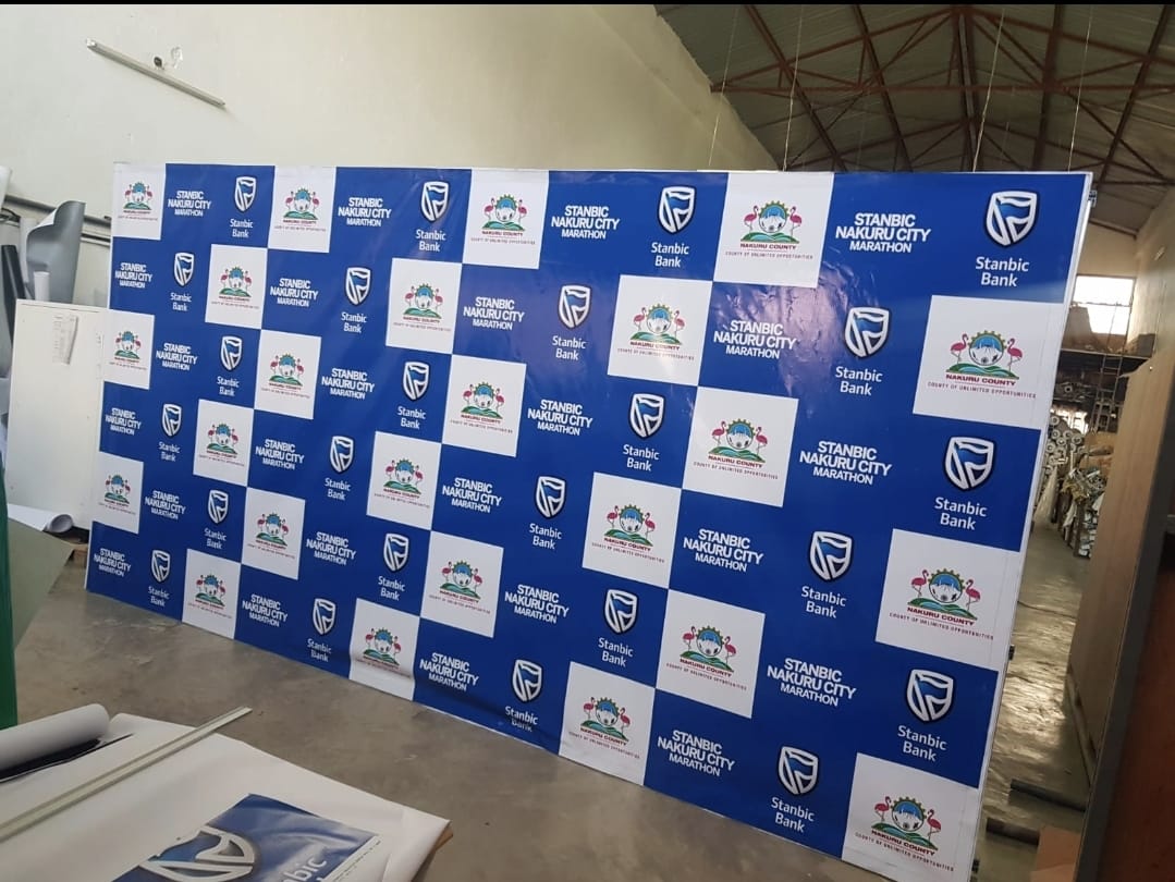 Outdoor Banner Campaigns